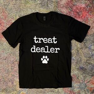 💥 Black 'Treat Dealer' Dog Lover T-Shirt - MEDIUM NWOT